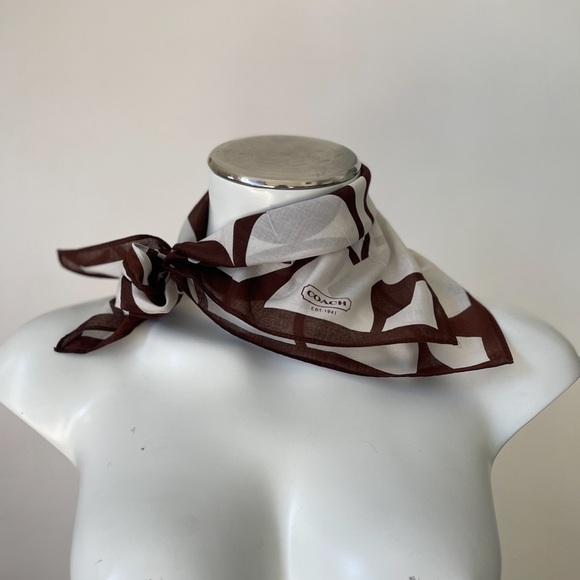 New Coach square washcloth - Picture 3 of 9